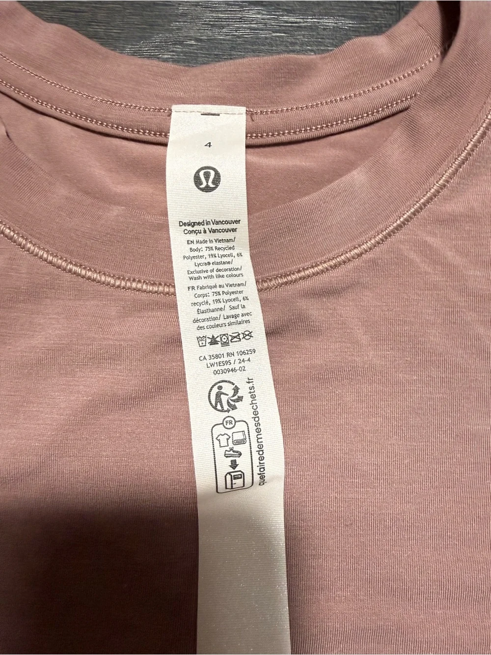 lululemon athletica cropped sleeveless